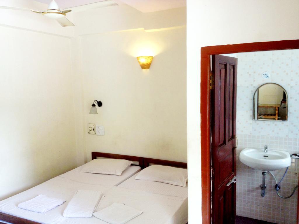 Hotel Lua Nova Calangute Room photo